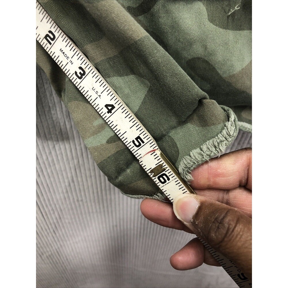Rock Republic Women Cut Off Shorts Size 4 Camouflage Factory Destroyed - Picture 8 of 14